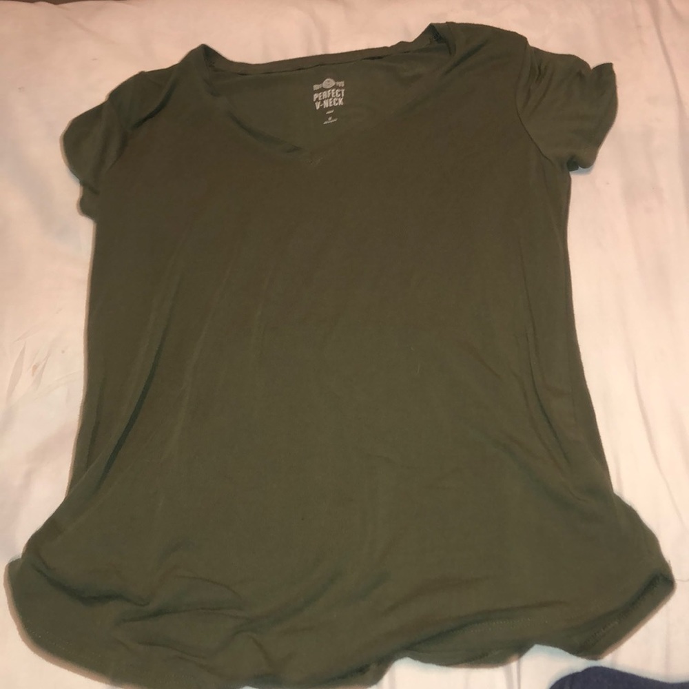 V neck t-shirt